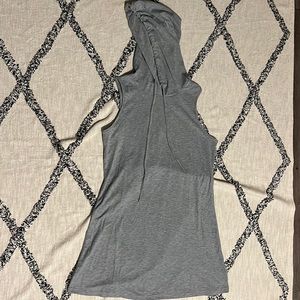 New size L hooded sleeveless tshirt dress